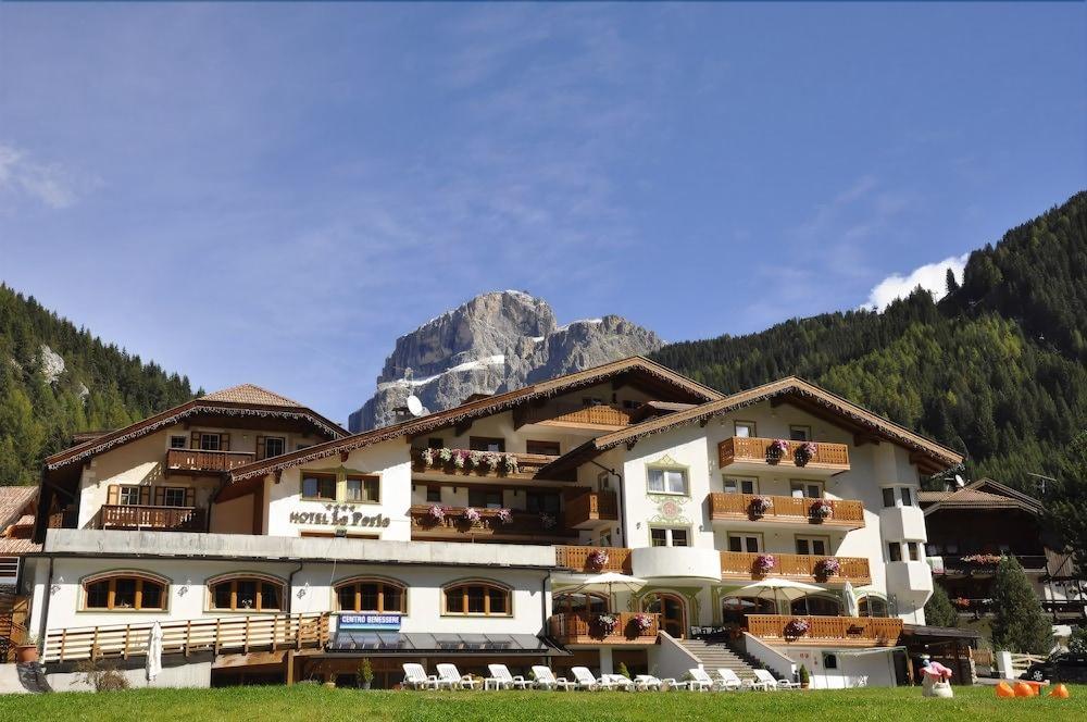 Hotel La Perla Canazei Esterno foto