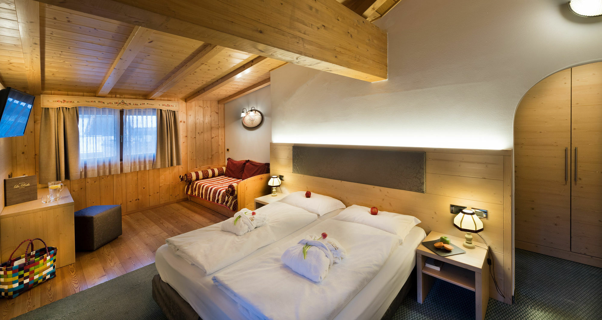 Hotel La Perla Canazei Esterno foto